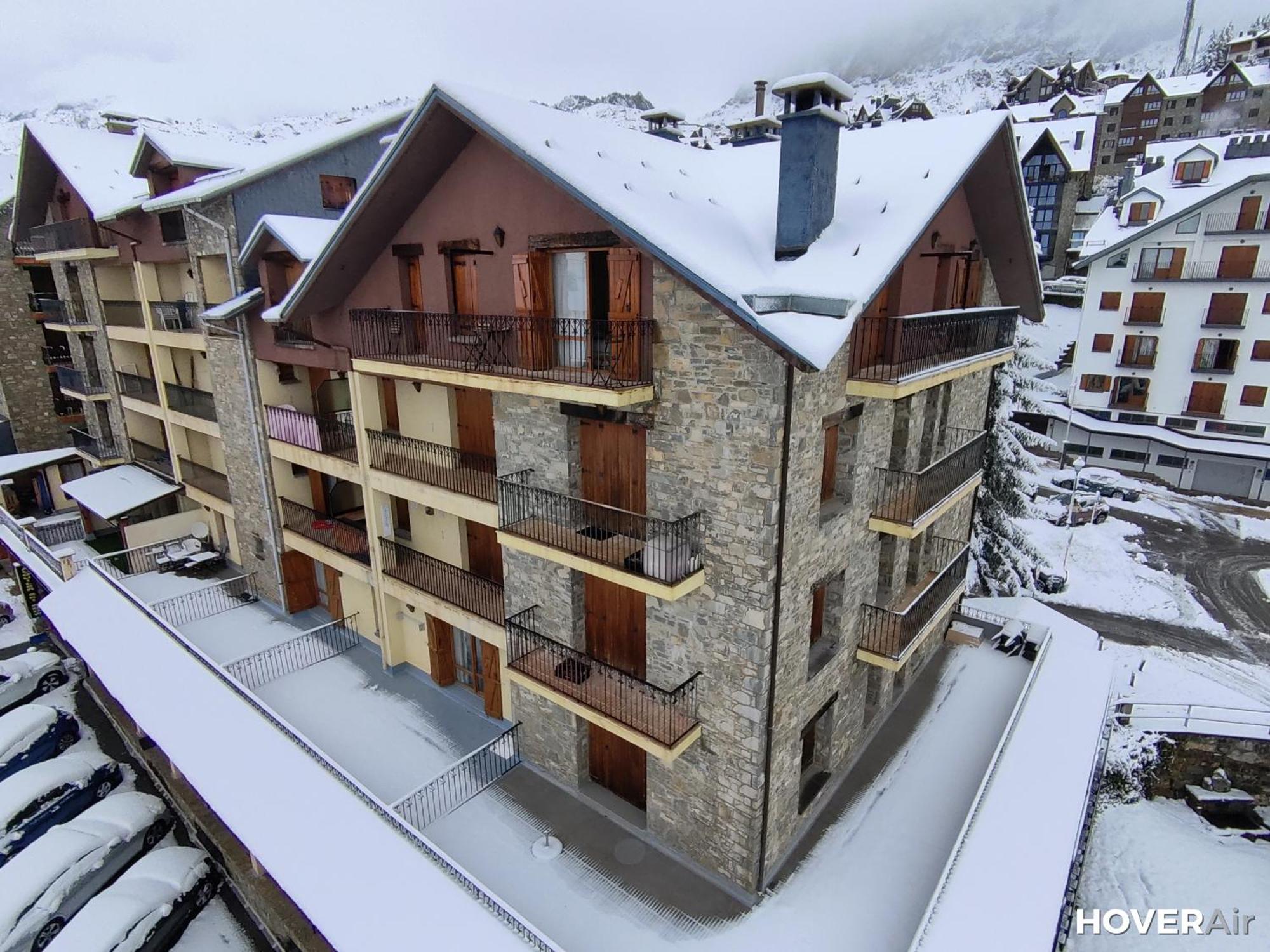 Apartment Montesqui Formigal, Exclusivo Atico Con Vistas A Pistas, Guardaesquis Y Garaje Formigal